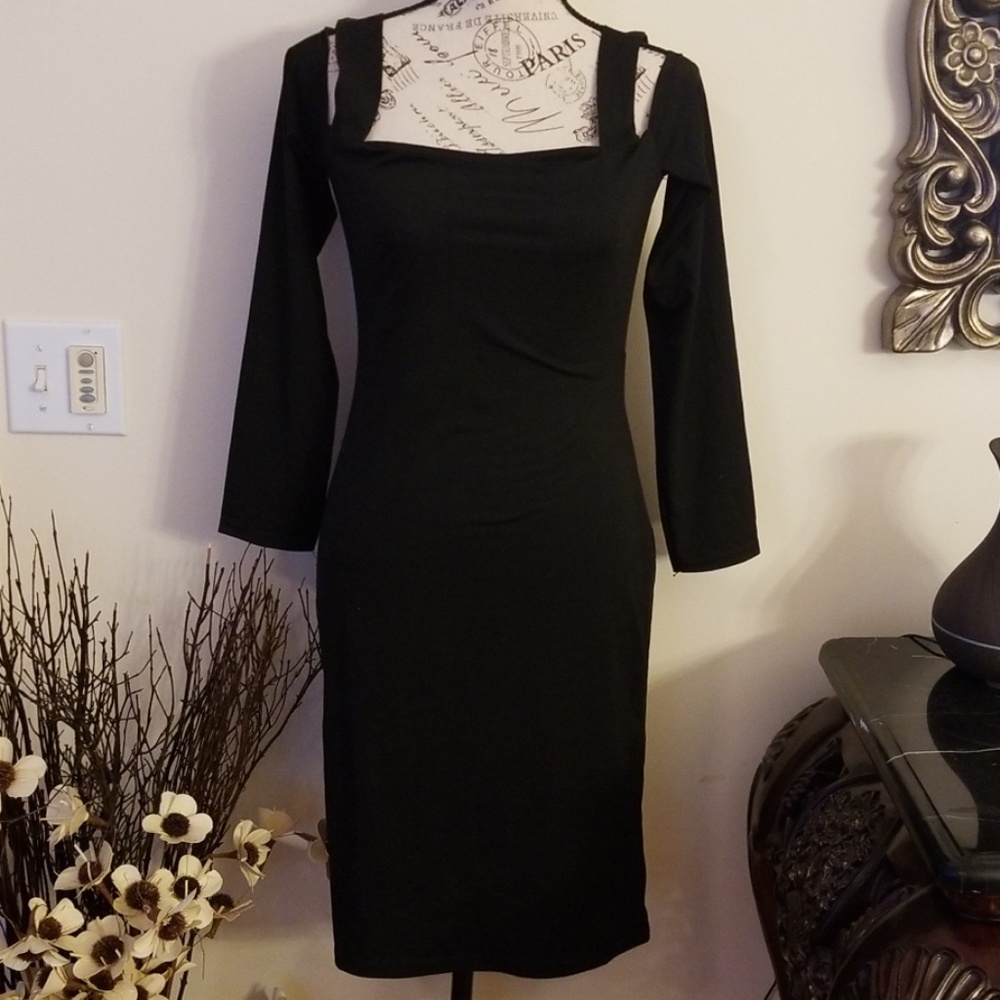 Long Sleeve Off The Shoulder Dress